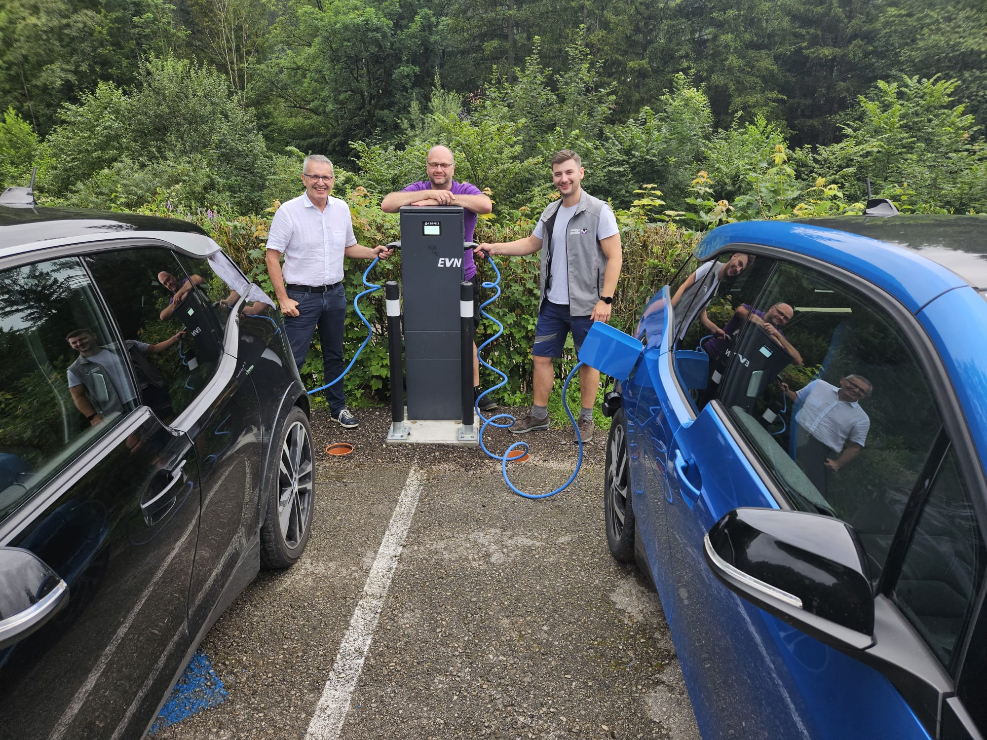 E-Ladesäule großer Seeparkplatz