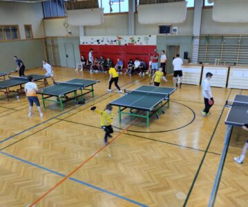 Lunzer Fußballer tauschen den Ball – diesmal Tischtennis statt Fußball!